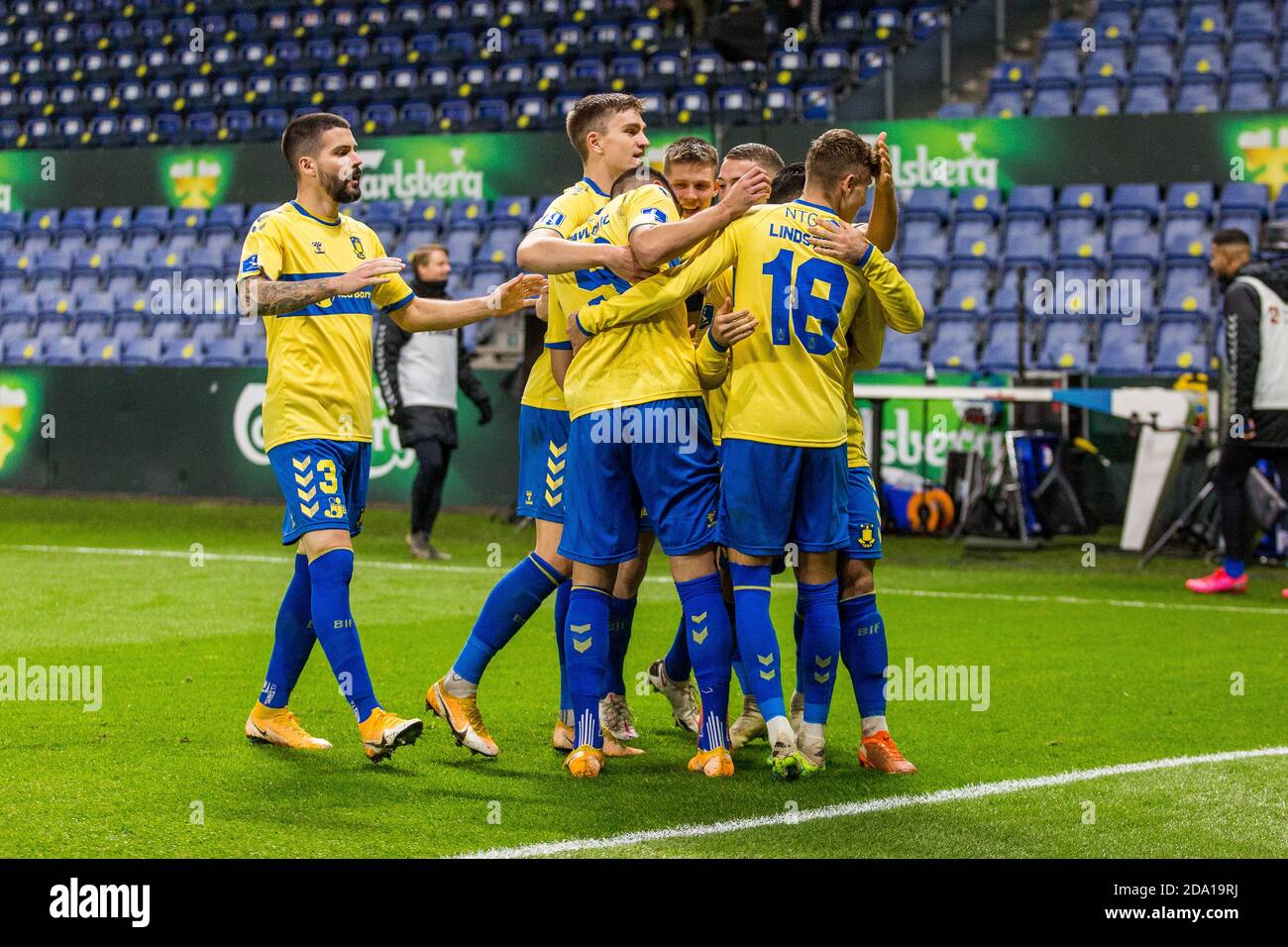 Brondby, Dänemark. November 2020. Andrija Pavlovic (9) von Broendby IF erzielt im 3F Superliga-Spiel zwischen Broendby IF und Odense Boldklub im Brondby Stadium 2-0 Punkte. (Foto Kredit: Gonzales Foto/Alamy Live News Stockfoto