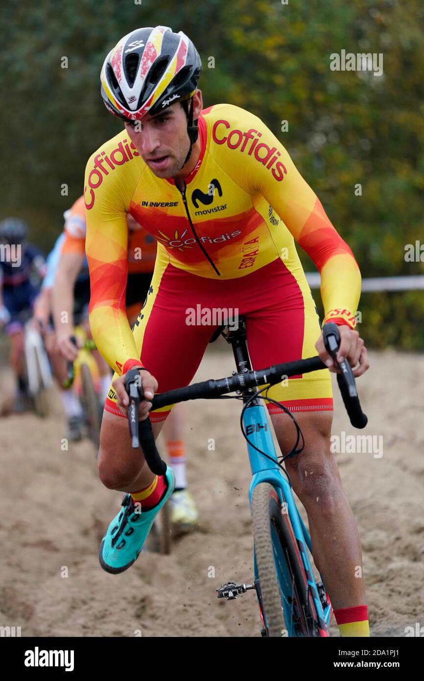 08-11-2020 VELDRIJDEN: UEC EUROPESE KAMPIOENSCHAPPEN: ROSMALEN Felipe Orts Lloret (ESP) bei den Herren Elite UEC Cyclo-Cross Europameisterschaften am 8. November 2020 in Rosmalen, Niederlande Foto von SCS/Soenar Chamid/AFLO (HOLLAND OUT) Stockfoto