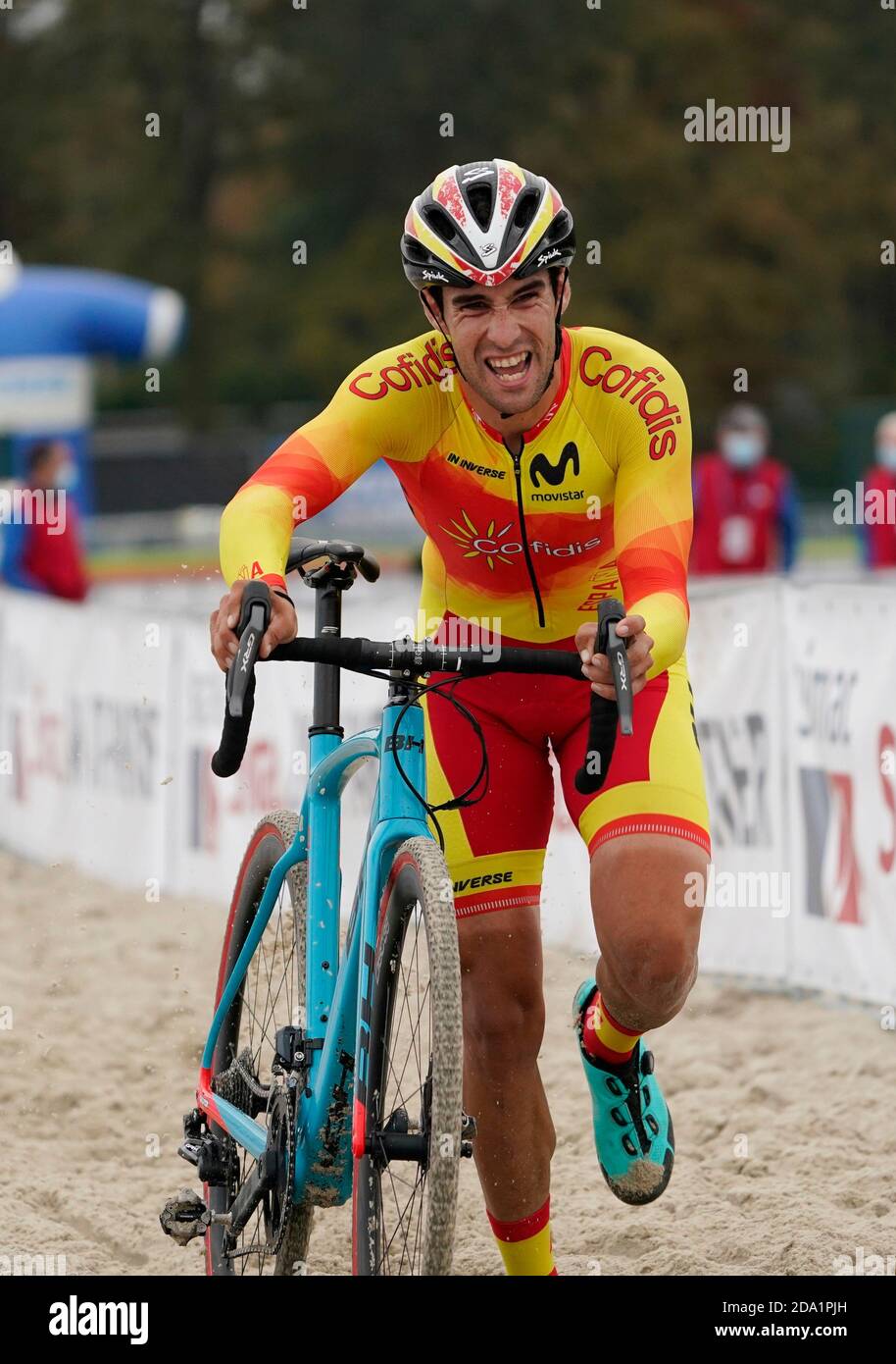 08-11-2020 VELDRIJDEN: UEC EUROPESE KAMPIOENSCHAPPEN: ROSMALEN Felipe Orts Lloret (ESP) bei den Herren Elite UEC Cyclo-Cross Europameisterschaften am 8. November 2020 in Rosmalen, Niederlande Foto von SCS/Soenar Chamid/AFLO (HOLLAND OUT) Stockfoto