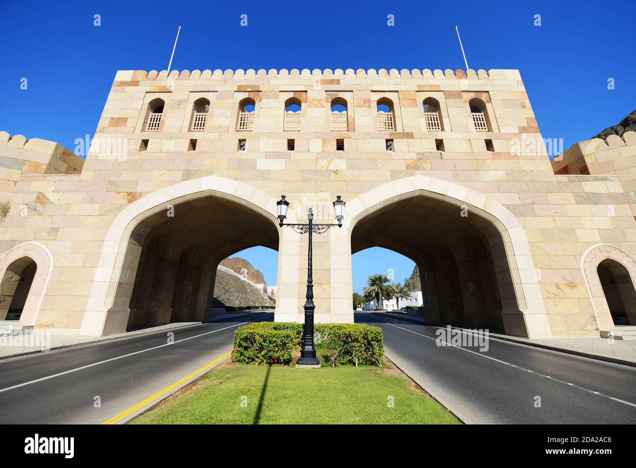 Das Haupttor zur Altstadt von Maskat, Oman. Stockfoto