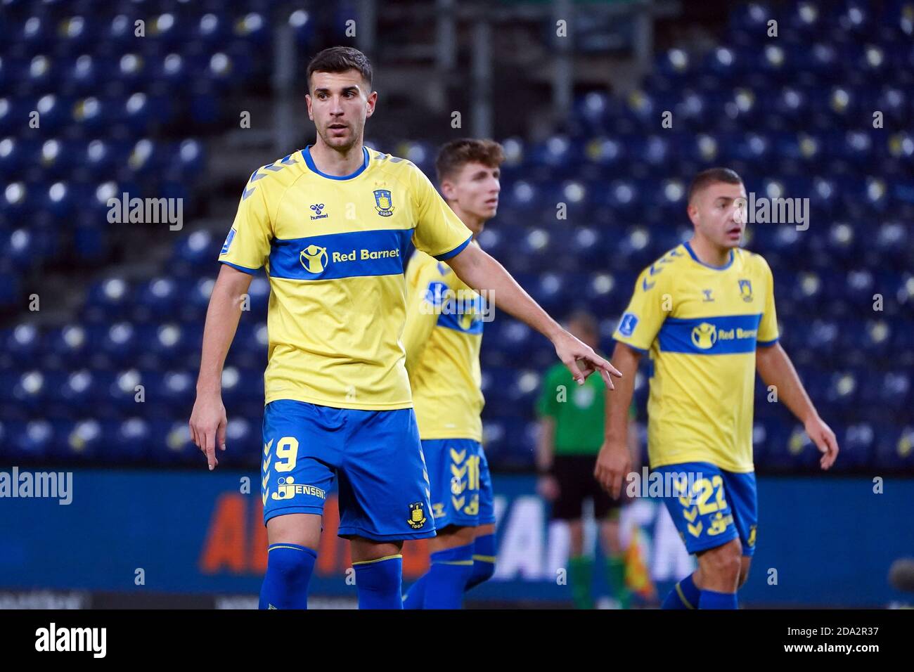 Brondby, Dänemark. November 2020. Andrija Pavlovic (9) von Broendby, WENN er während des 3F Superliga-Spiels zwischen Broendby IF und Odense Boldklub im Brondby-Stadion gesehen wurde. (Foto: Gonzales Photo - Kent Rasmussen). Stockfoto