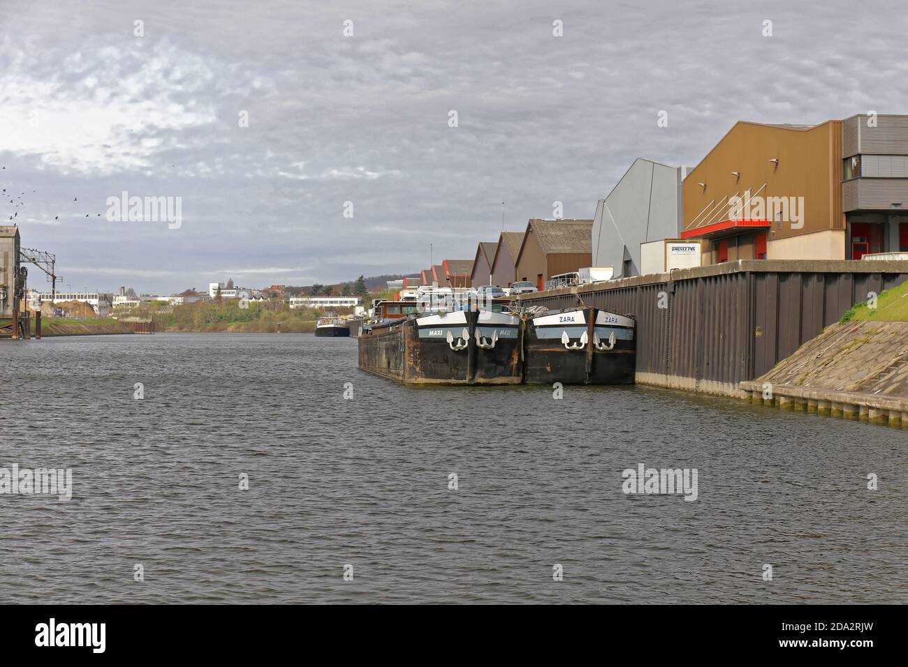 12 Mär 2019 - Paris Gebiet, Frankreich - Hafen von Genevilliers Stockfoto