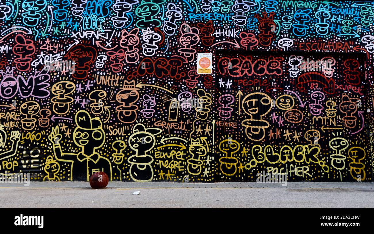 Barbera del Valles, Katalonien / Spanien - 2. November 2020: Wandgraffiti-Kunst Stockfoto