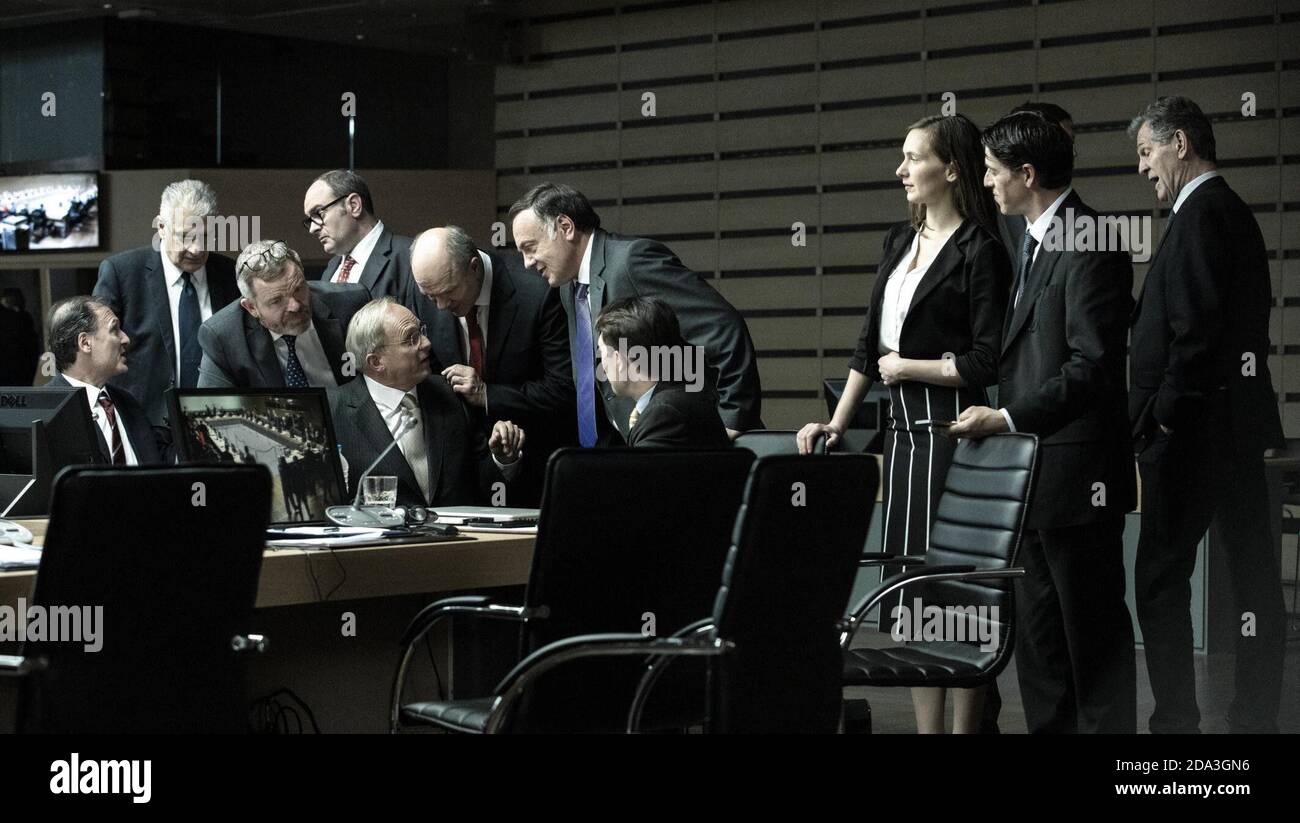 ULRICH TUKUR, AURELIEN RECOING UND CORNELIUS OBONYA IM ZIMMER (2019), REGIE CONSTANTIN COSTA-GAVRAS. Kredit: K.G. PRODICTIONS/WILD BUNCH/ELLE DRIVER/FRANCE 2 CINEMA/ODEO/ALBUM Stockfoto