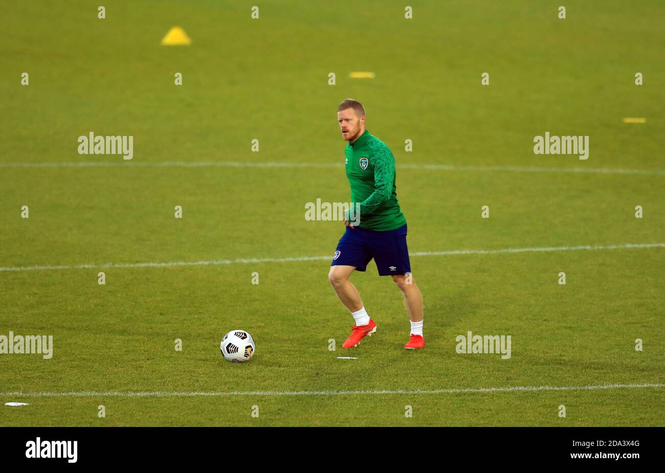 James McClean aus der Republik Irland während einer Trainingseinheit im Hive Stadium, Barnett. Stockfoto