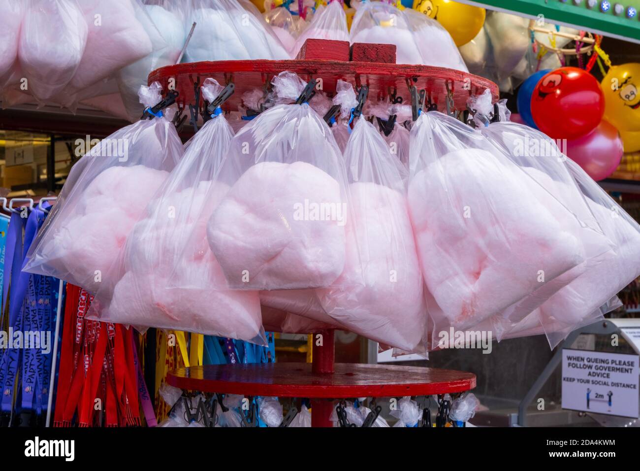 Zuckerwatte zum Verkauf auf dem Abschlussball in Blackpool August 2020 Stockfoto