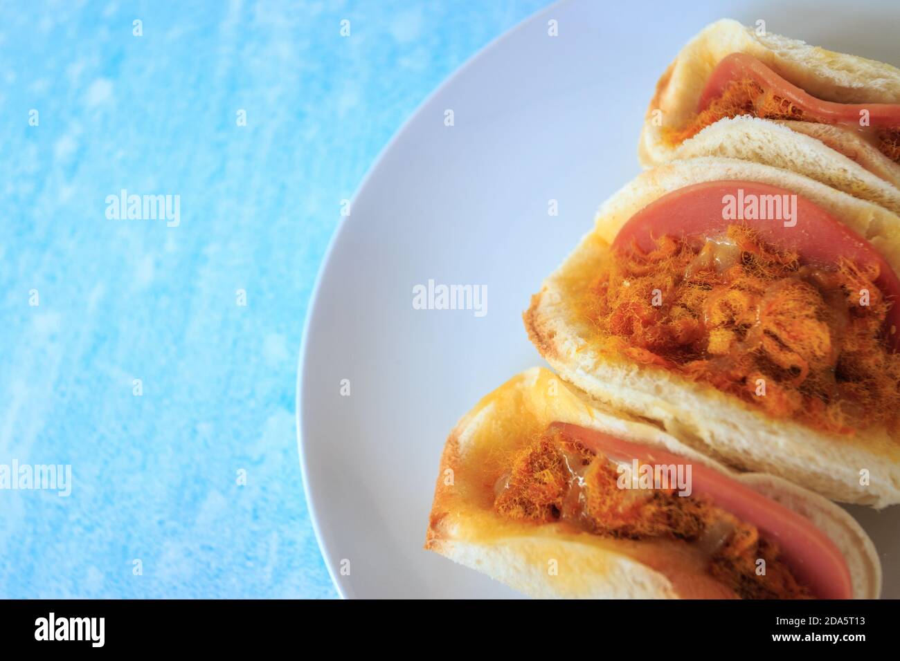 Traditionelle Sandwiches, Flossy Schweinefleisch und Schinken Salat Dressing Stockfoto