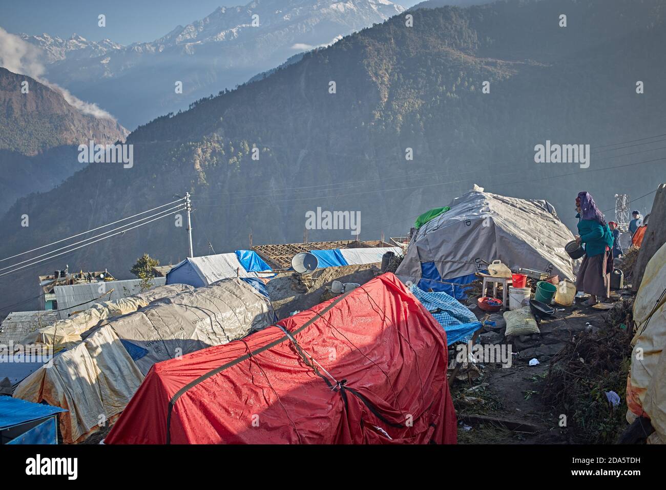 Rasuwa, Nepal, Januar 2016. Zelte für Menschen, die beim Erdbeben im April 2015 ihr Zuhause verloren haben. Stockfoto