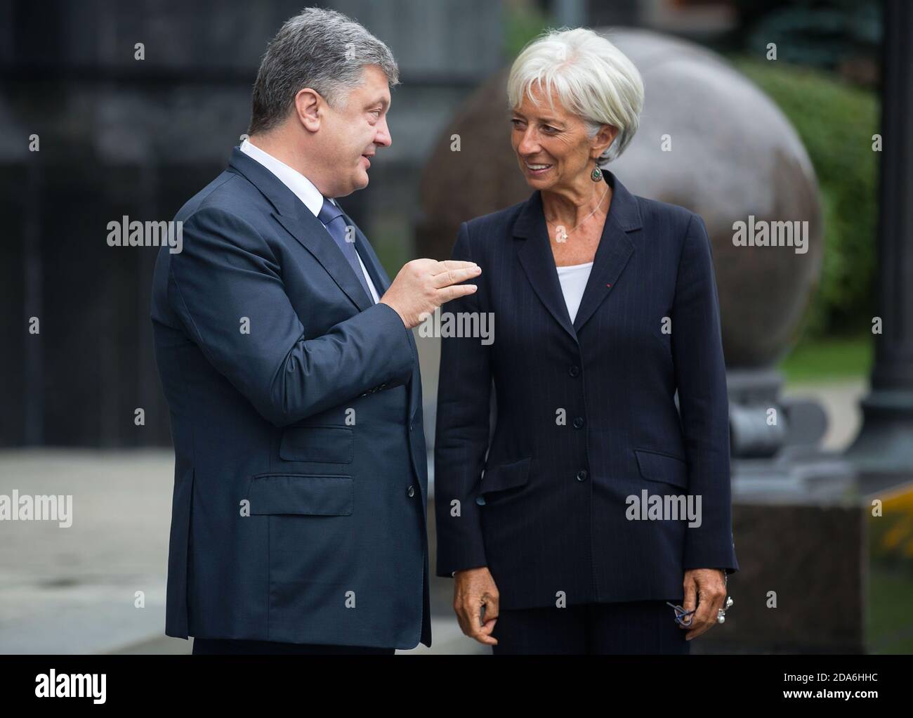 KIEW, UKRAINE - 06. Sep 2015: Präsident der Ukraine Petro Poroschenko und Geschäftsführerin des Internationalen Währungsfonds, Christine Lagarde, während eines Treffens in Kiew Stockfoto