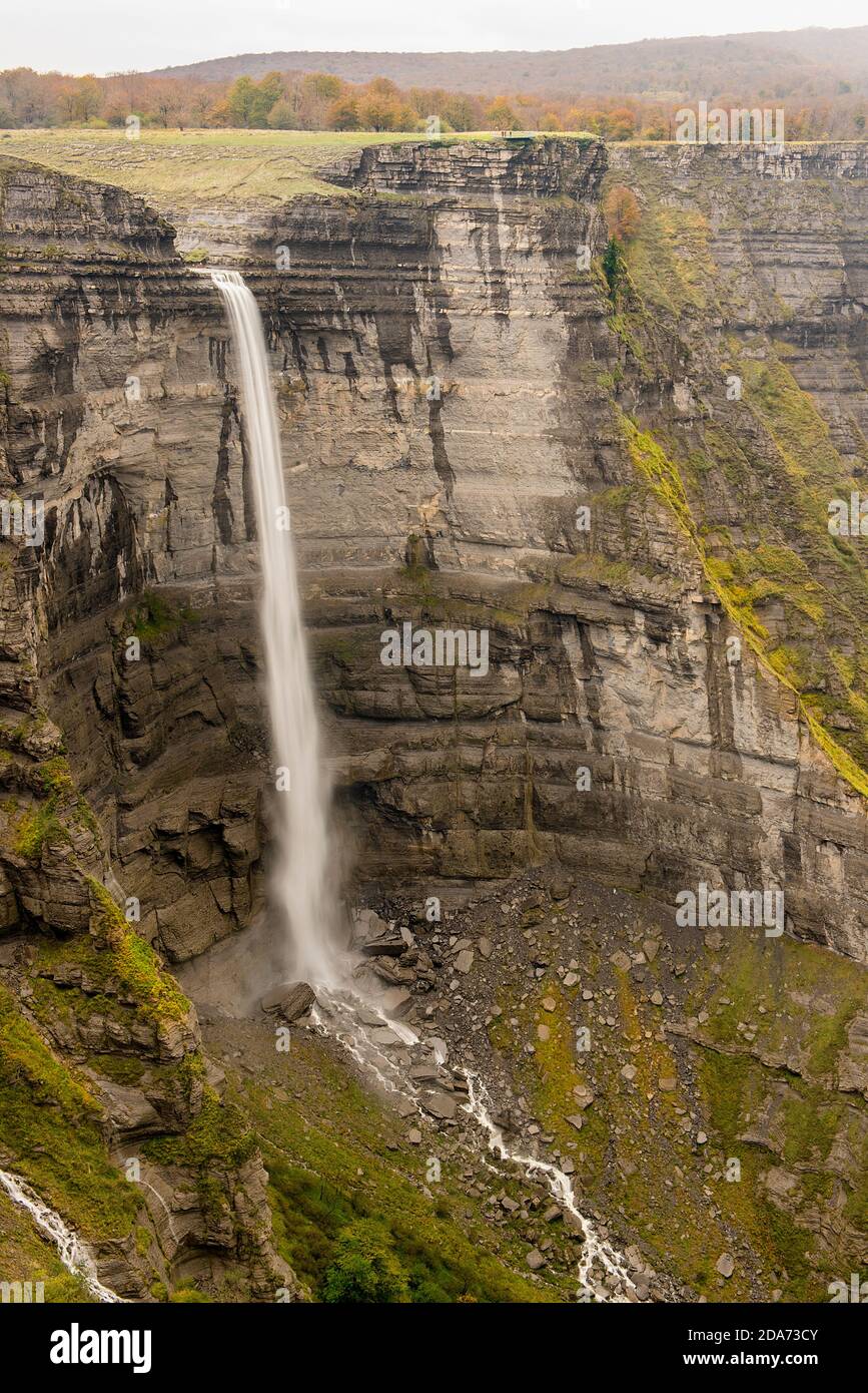 270 Meter hohen Wasserfall el Nervion Stockfoto