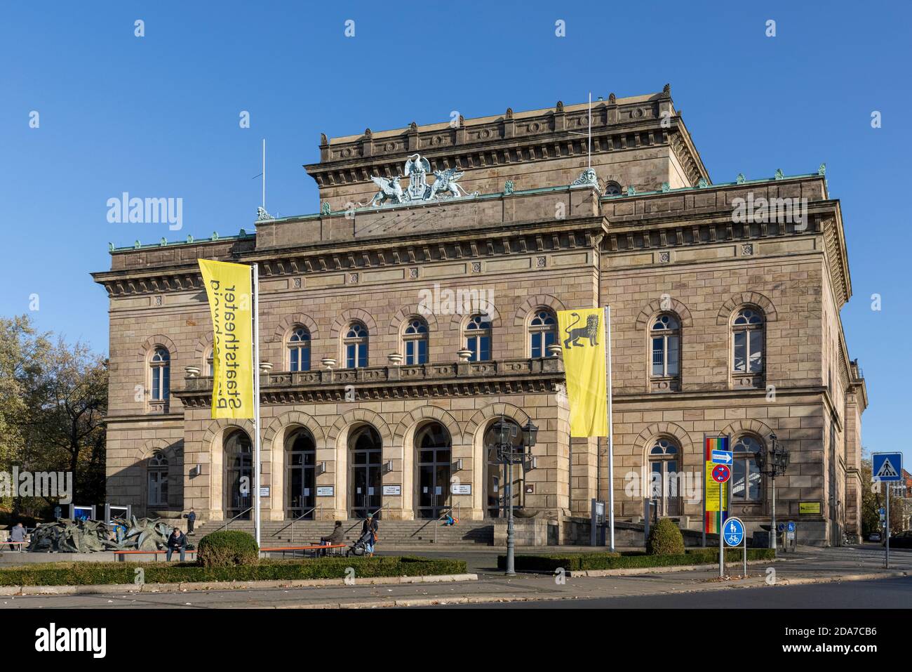 Das Stadttheater Braunschweig ist im Besitz des Landes Niedersachsen. Das Gebäude wird sowohl für Theater als auch für Oper genutzt. Stockfoto