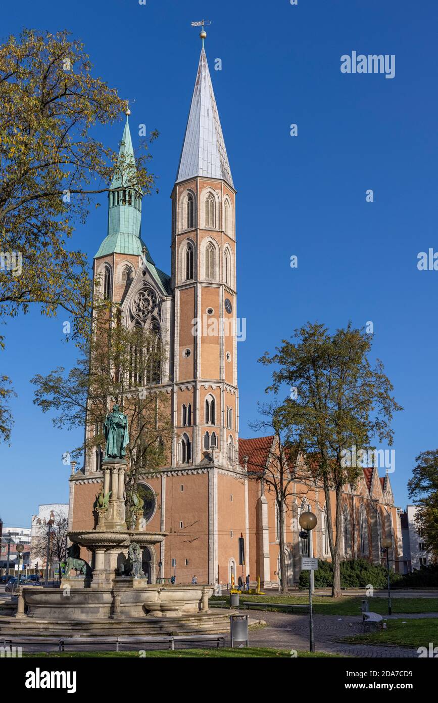 Die St. Katharinenkirche ist eines der historischen Gebäude in Braunschweig. Die Kirche wurde im 13. Jahrhundert zu Ehren von Katharina von Alexandria erbaut. Stockfoto