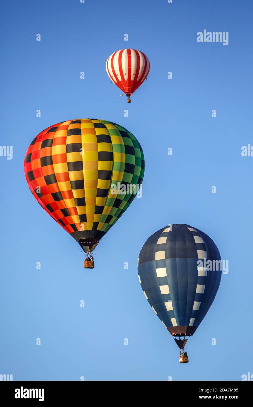 Ballons in der luft -Fotos und -Bildmaterial in hoher Auflösung – Alamy