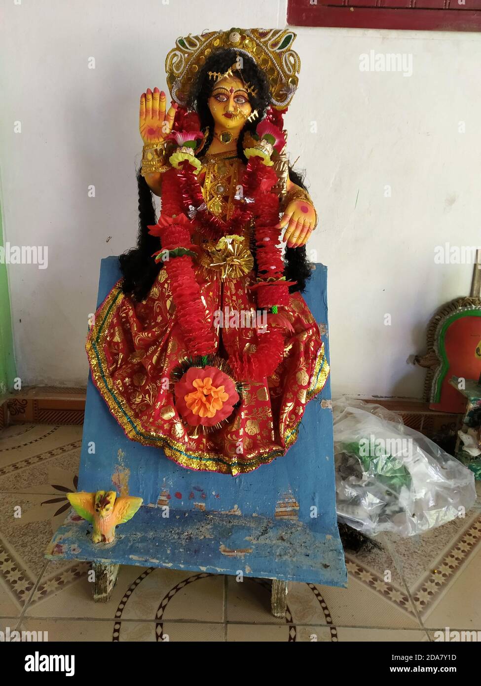 Agartala, Tripura / Indien - 8. November 2020 : Alte Idole der hindu-Götter, Laxmi Idol. Stockfoto