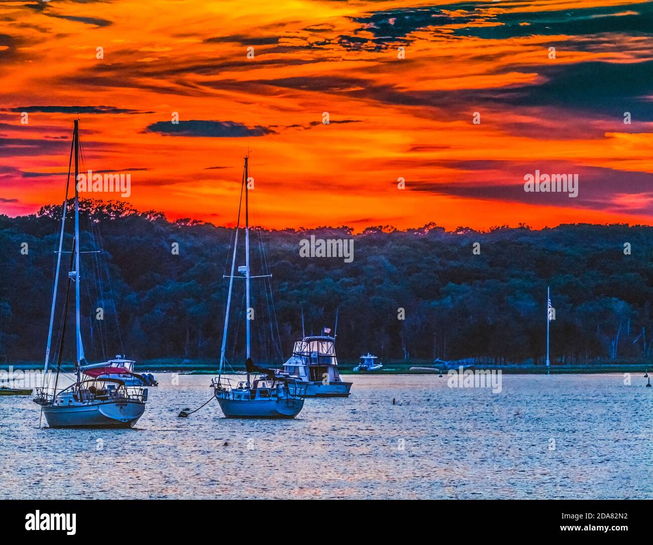 Sunset Saiboats Padanaram Binnenhafen Motorboote Segelboote Dartmouth Massachusetts Stockfoto