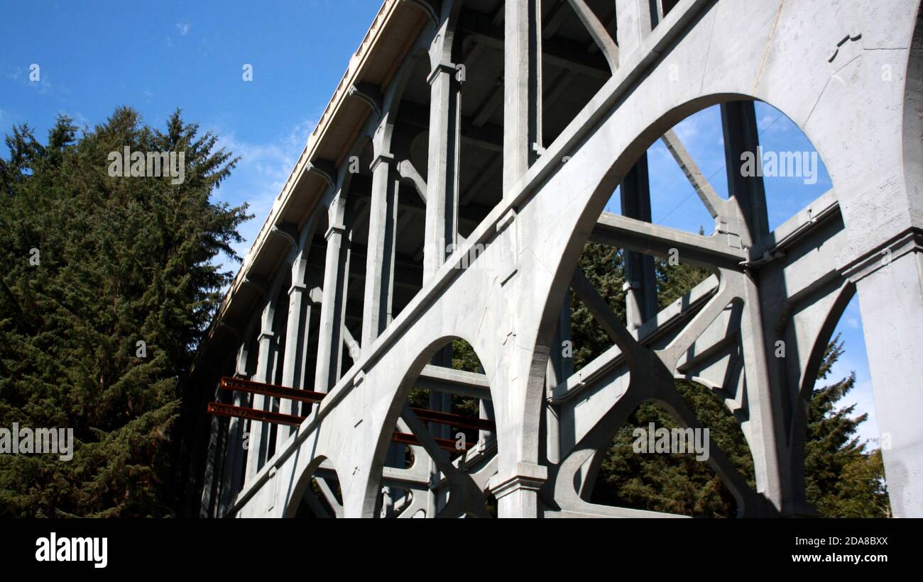 Eine enge Aufnahme von Clear Creak Bridge Stockfoto