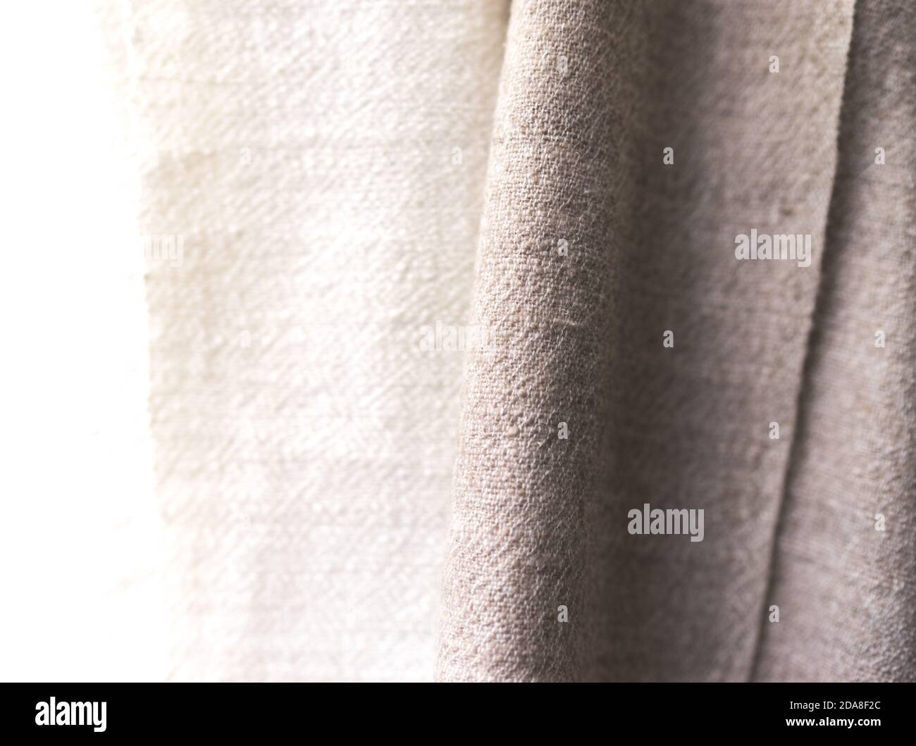 Weiße und braune Handtuch Textur. Nahaufnahme natürlichen Kaschmir Schal. Braun Textur Hintergrund, Nahaufnahme eines Stoffes Stockfoto