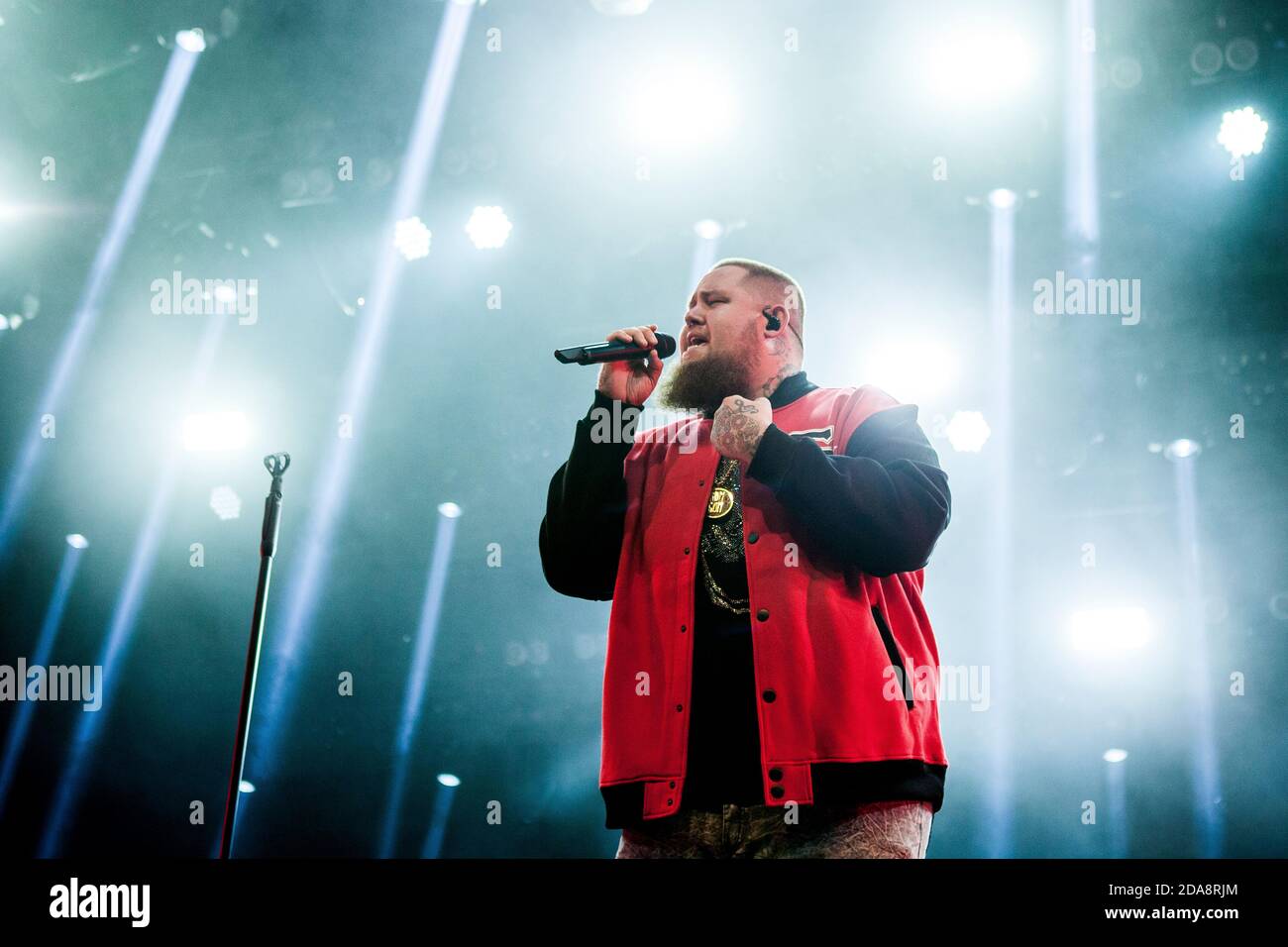 Roskilde, Dänemark. Juni 2017. Der englische Sänger, Songwriter und Musiker Rag n Bone man spielt ein Live-Konzert während des dänischen Musikfestivals Roskilde Festival 2017. (Foto: Gonzales Photo - Lasse Lagoni). Stockfoto