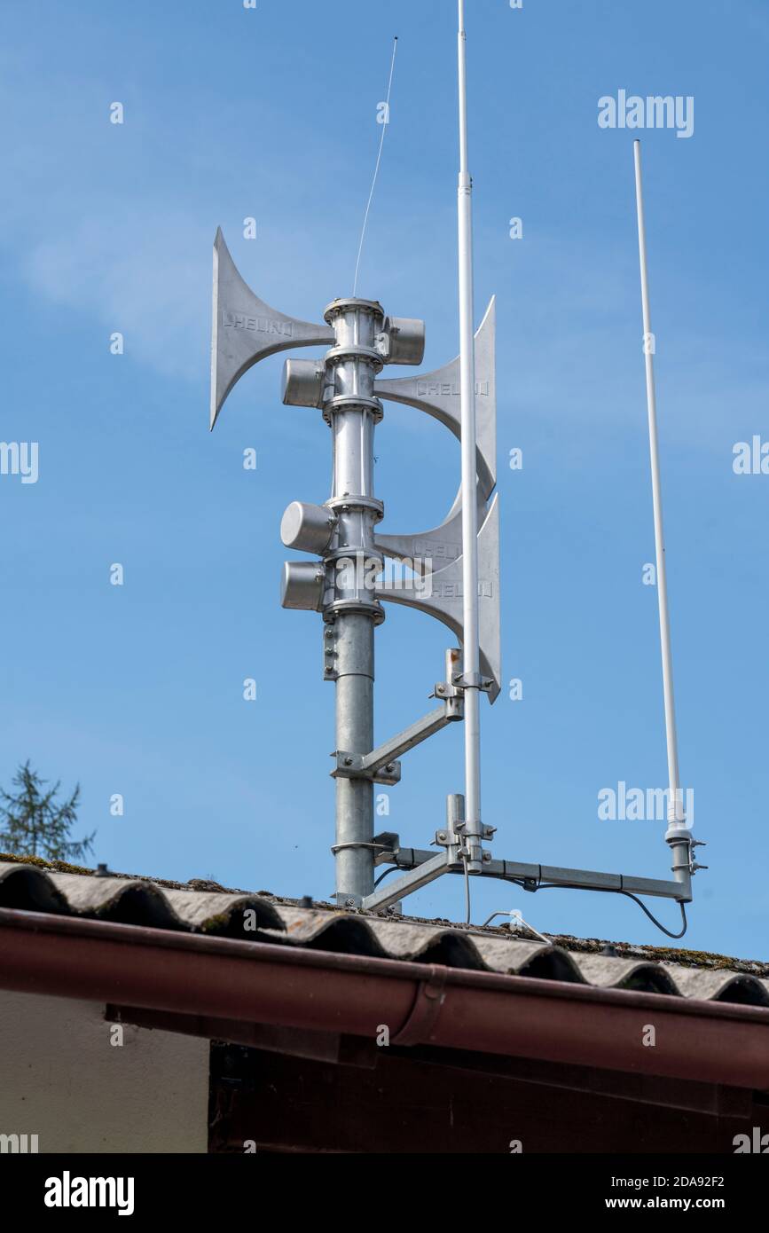 Siren air raid -Fotos und -Bildmaterial in hoher Auflösung – Alamy