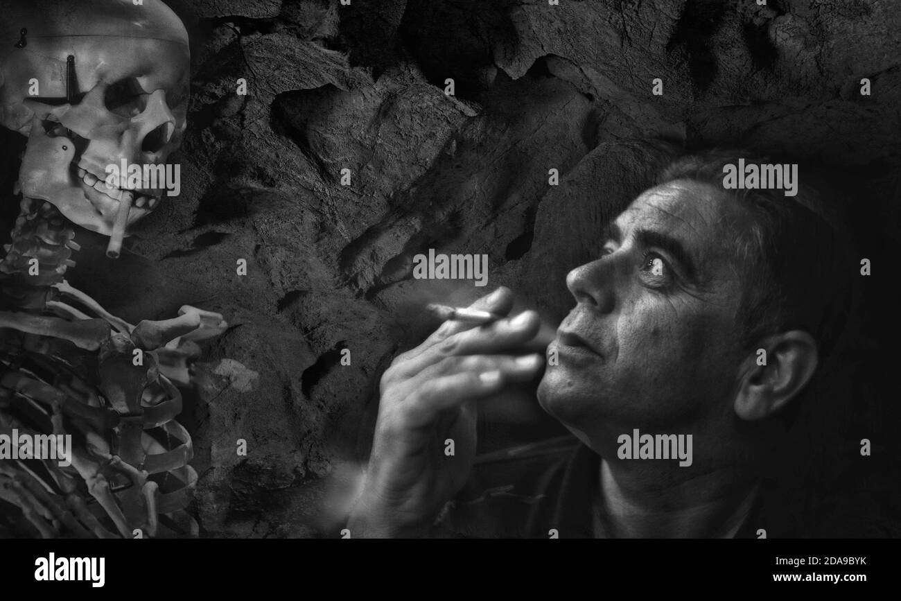 Raucher Rauchen Zigaretten Rauchen Schwarzweiss Stockfotos Und Bilder Alamy