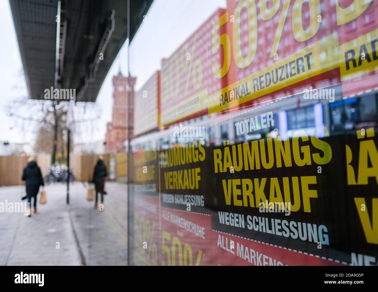Berlin Alexanderplatz Poster Stockfotos und -bilder Kaufen - Alamy