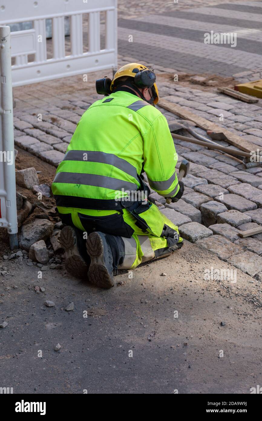 Set Layer bei der Arbeit in Helsinki, Finnland Stockfoto