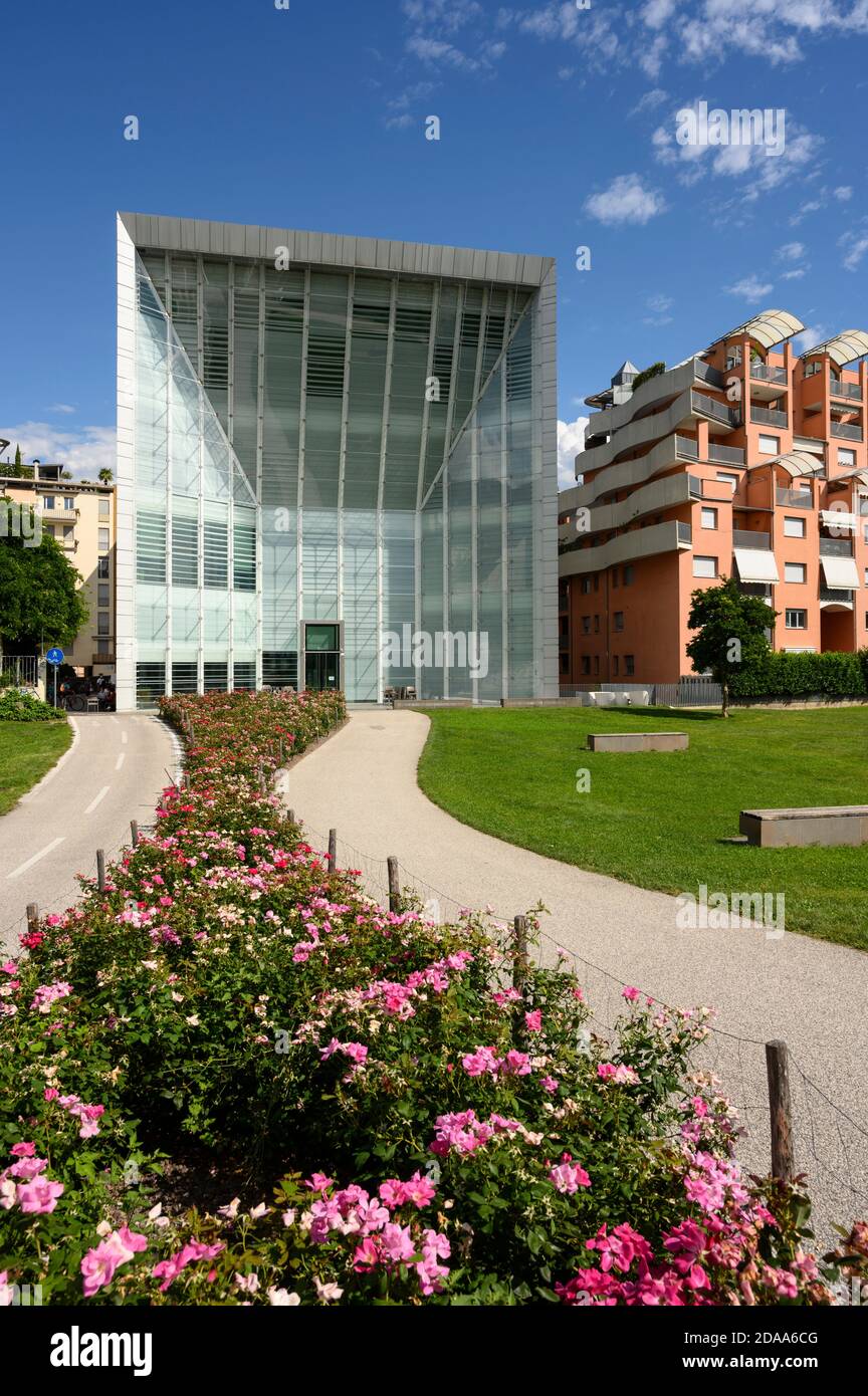 Bozen. Italien. Außenansicht des Museion, Museum für Moderne und Zeitgenössische Kunst (museo di arte moderne e contemporanea). Stockfoto