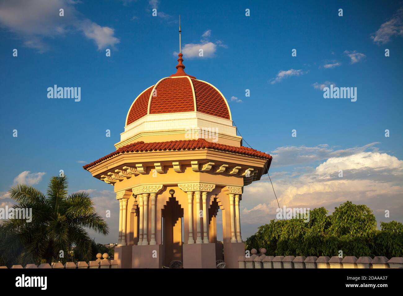 Cuba, Cienfuegos, Punta Gorda, Palacio de Valle - jetzt ein Restaurant, Museum und Bar, Dachterrasse Stockfoto