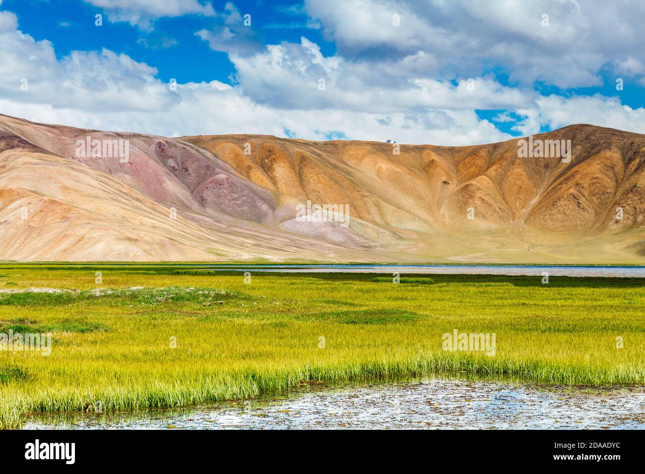 Schöne Aussicht auf den Bulunkul-See in Pamir in Tadschikistan Stockfoto