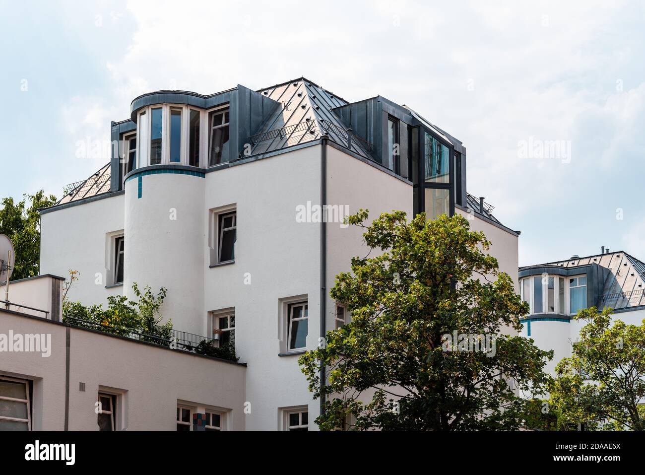 Berlin, Deutschland - 29. Juli 2019: Moderne Wohngebäude in Berlin Mitte Stockfoto