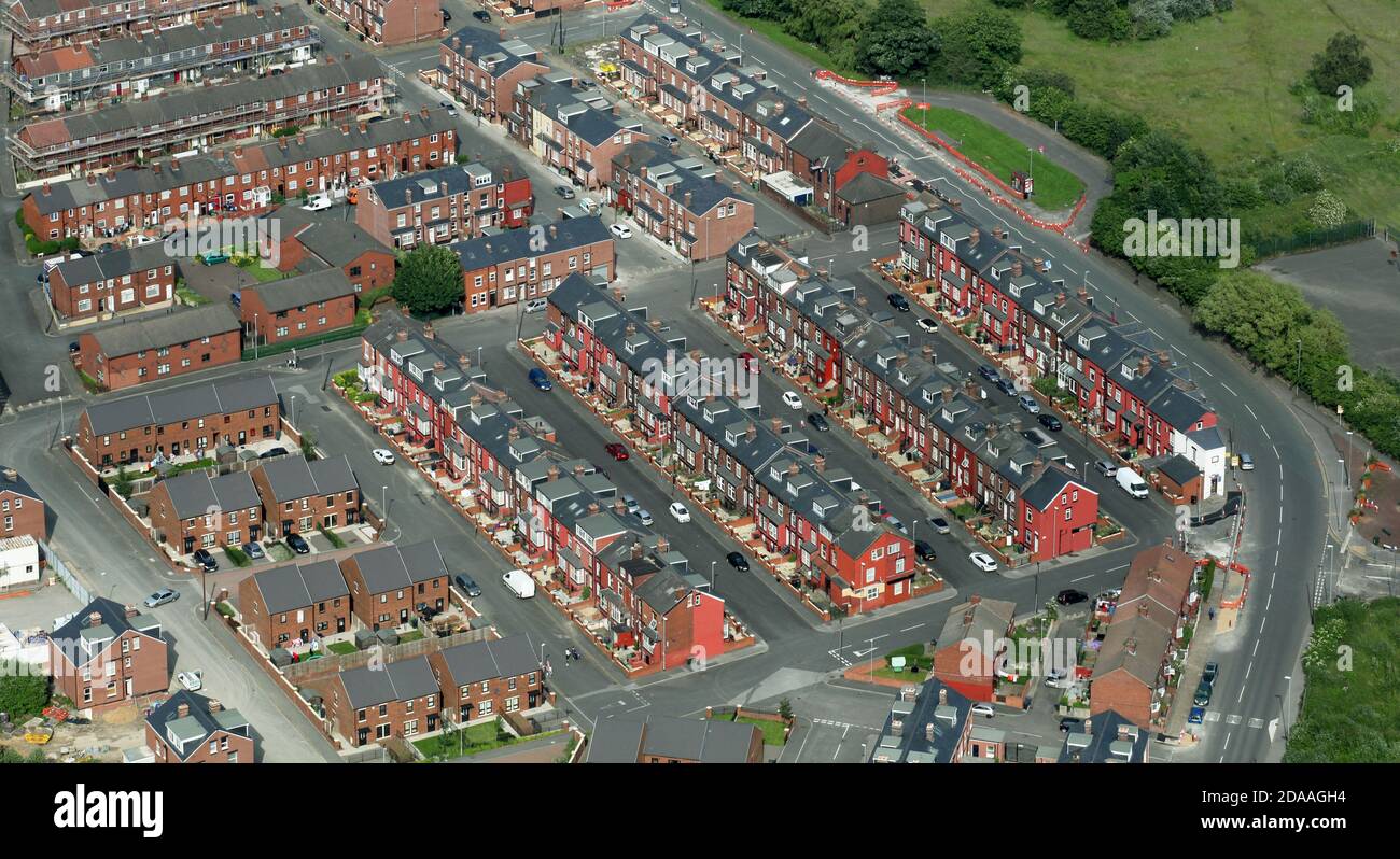 Luftaufnahme von Reihenhäusern in Cross Green, Leeds, West Yorkshire, UK Stockfoto