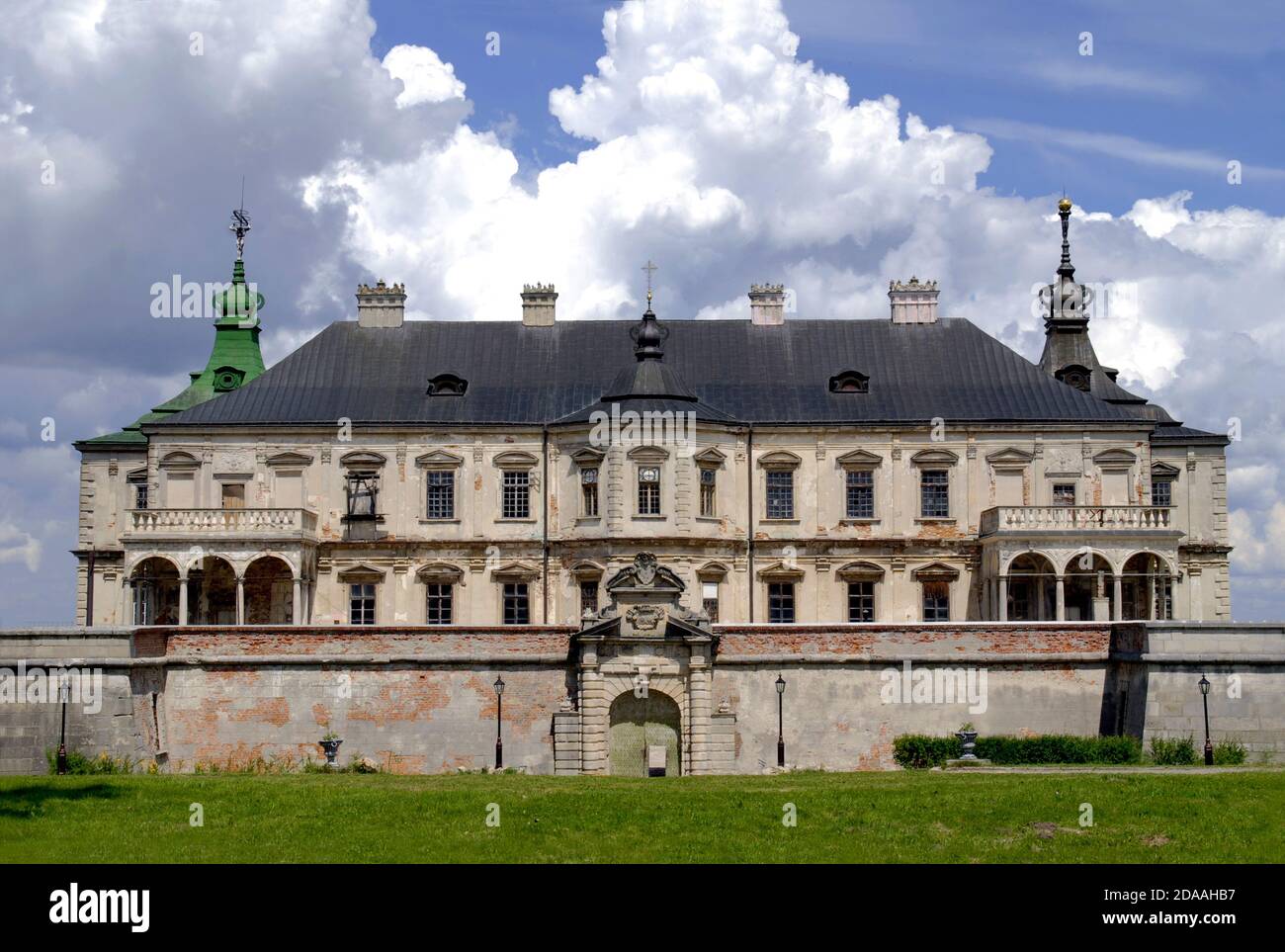 Renaissance-Palast im Dorf Pidgirtsy. Lwiw Region, Ukraine Stockfoto