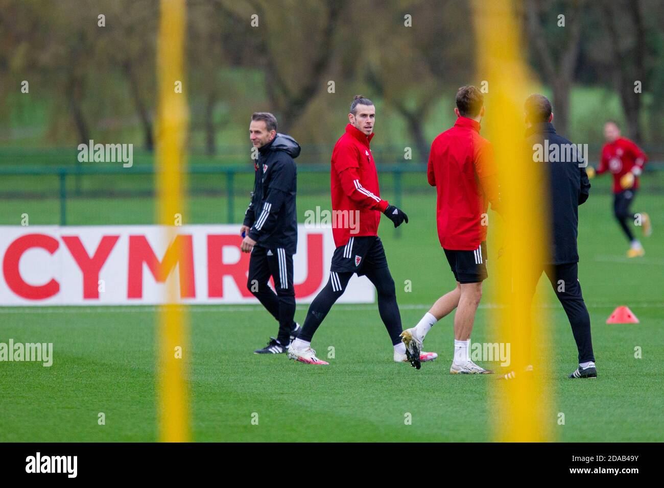 Hensol, Wales, Großbritannien. November 2020. Gareth Bale während des Trainings der walisischen Fußballnationalmannschaft im Vale Resort vor den Spielen gegen die USA, die Republik Irland und Finnland. Kredit: Mark Hawkins/Alamy Live Nachrichten Stockfoto