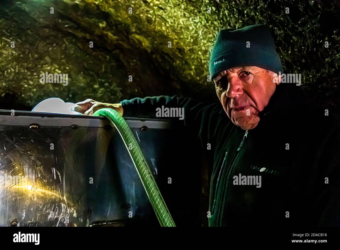 Zoigl-Beer Lagerung im Steinkeller in Falkenberg, Deutschland Stockfoto