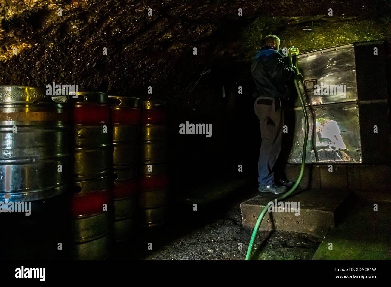 Zoigl-Beer Lagerung im Steinkeller in Falkenberg, Deutschland Stockfoto