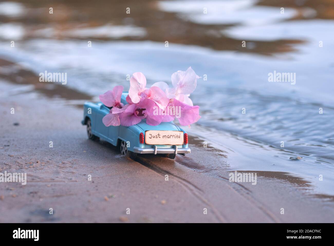 Just Married Car Retro Stockfotos und -bilder Kaufen - Alamy