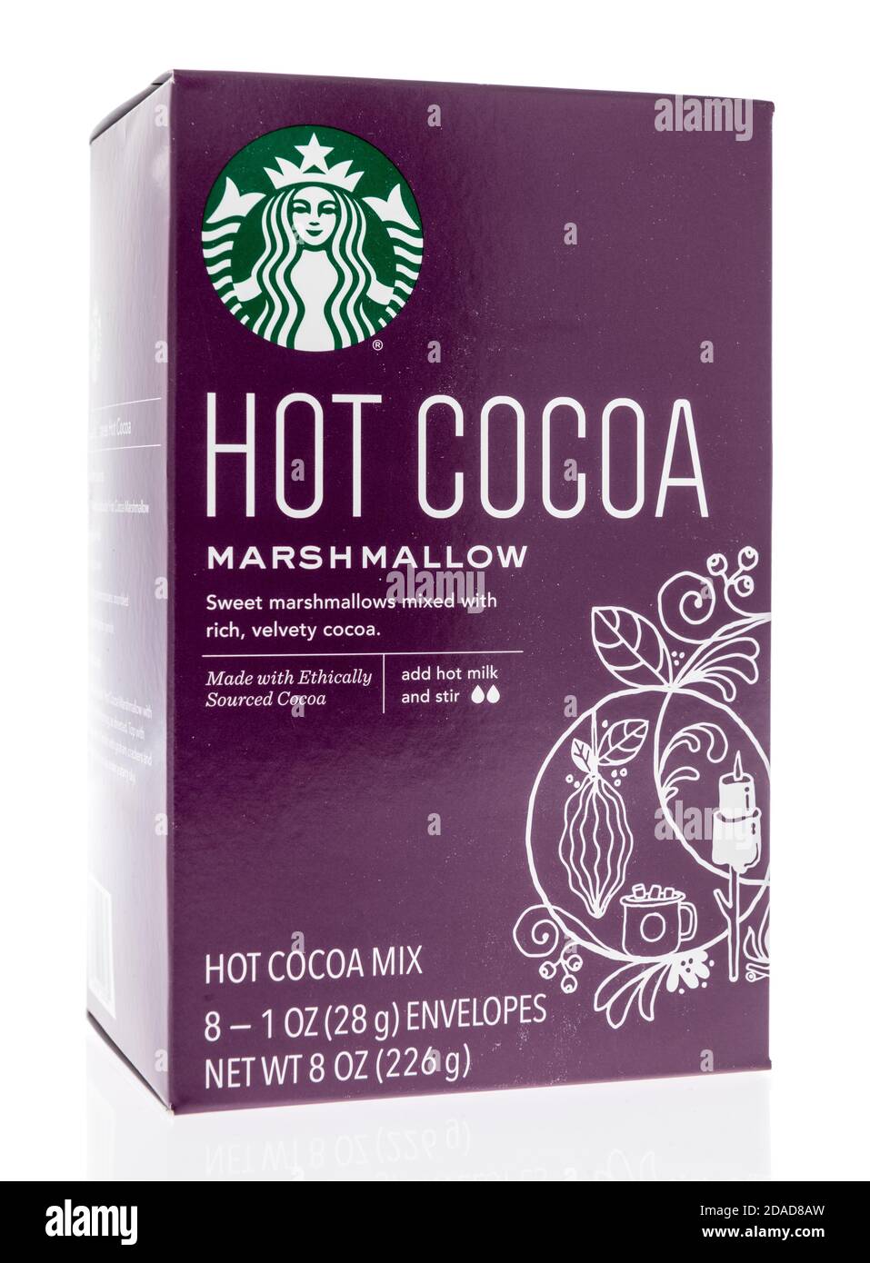 Winneconne, WI - 22 Oktober 2020: Ein Paket von Starbucks heiße Schokolade mit Marshmallow auf einem isolierten Hintergrund. Stockfoto