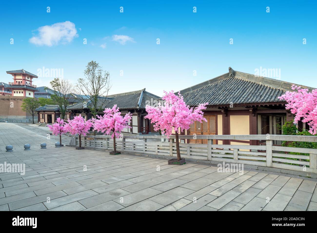 Klassische Architektur im Sui und Tang Dynastie Ruins Park, Guizhou, China. Stockfoto