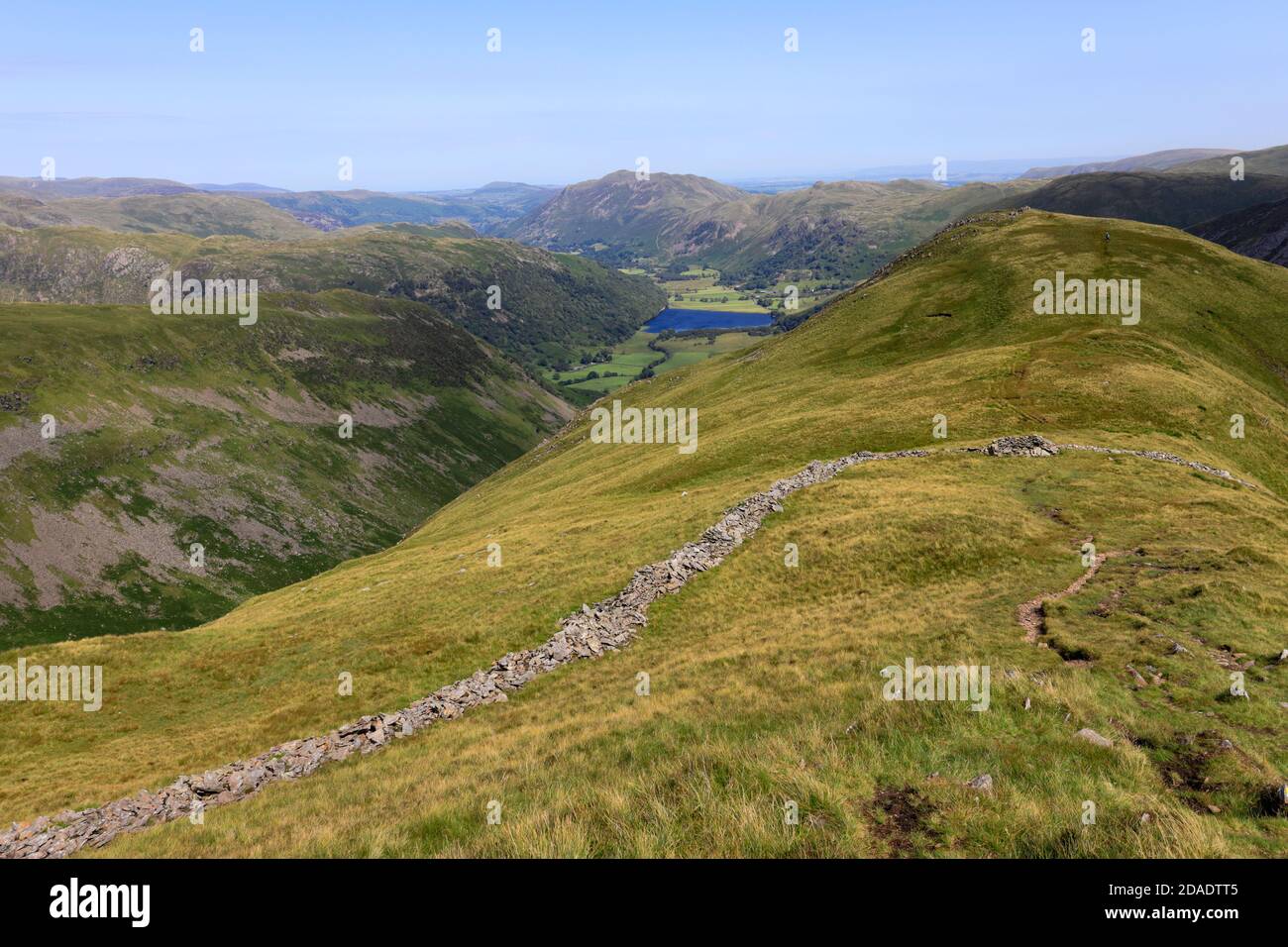 Sommeransicht von Middle Dodd Fell, Hartsop Valley, Kirkstone Pass, Lake District National Park, Cumbria, England, UK Middle Dodd Fell ist einer der 214 Stockfoto