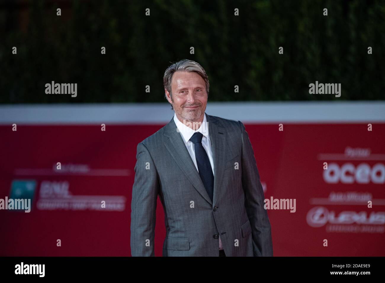Roma, 20. Oktober 2020, Mads Mikkelsen, nimmt am Roten Teppich des Roma Film Festival 2020 Teil Stockfoto