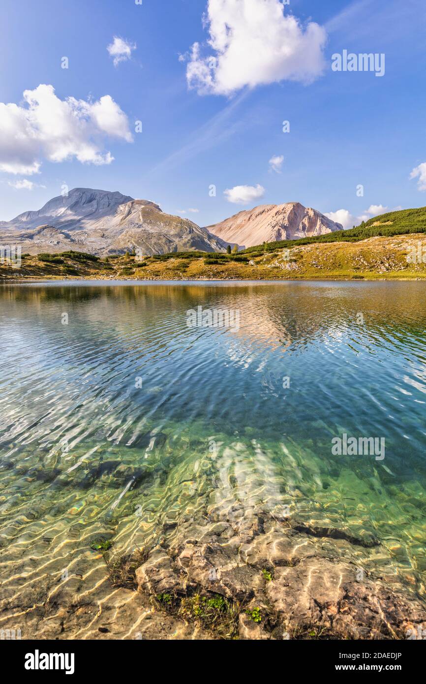 Unberührte Alpenlandschaft am Limo-See, Dolomiten von Fanes Sennes Prags, St. Vigil in Enneberg, Bozen, Südtirol, Italien, Europa, Stockfoto