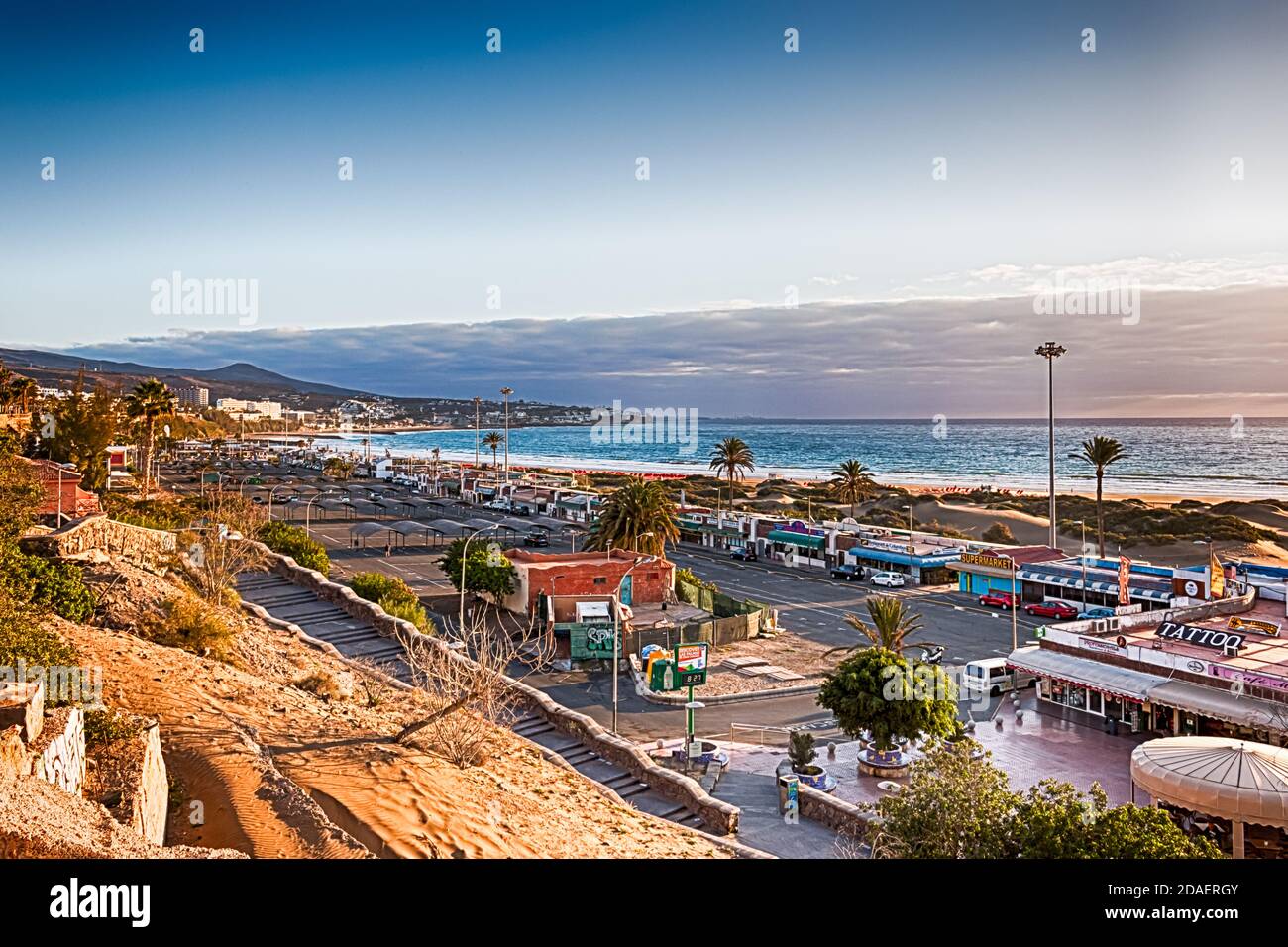 Blick auf den Strand in Playa del Ingles, Maspalomas, Gran Canaria, Spanien. HDR. Stockfoto