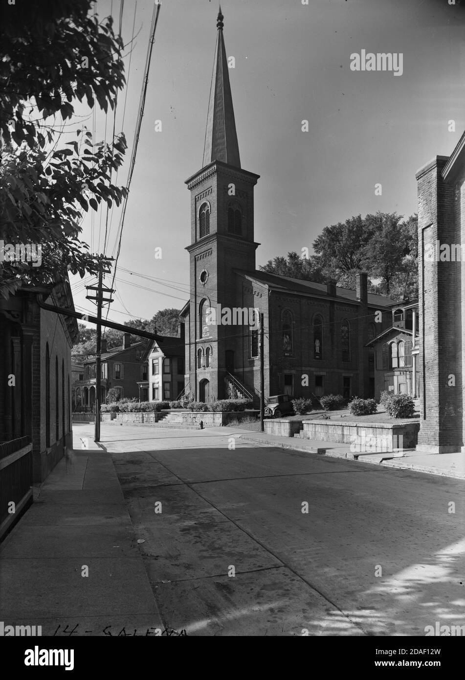 First Methodist Episcopal Church in Galena, Illinois, befindet sich auf 125 South Bench Street, ca. 1923-1936. Stockfoto