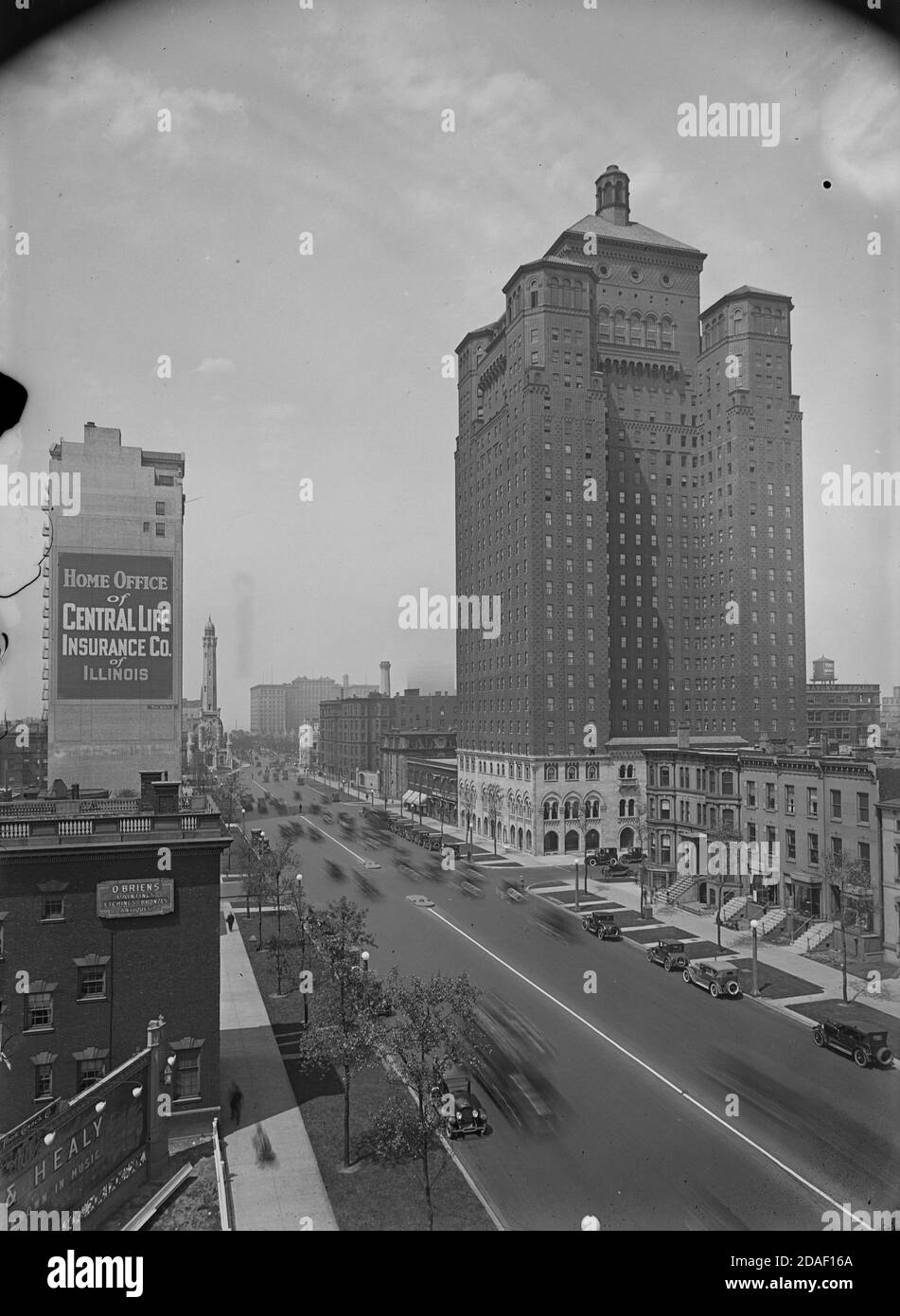 Blick auf die Michigan Avenue im Allerton Clubhouse, Architekt Murgatroyd und Ogden, Chicago, Illinois, um 1923-1936. Stockfoto
