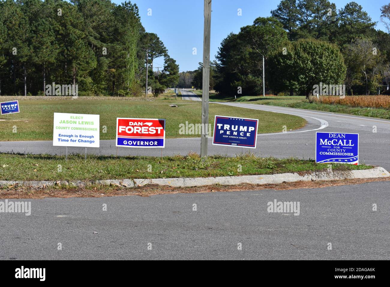 Politische Zeichen für die US-Wahl 2020. Stockfoto