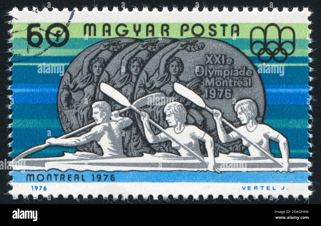 UNGARN - UM 1976: Briefmarke gedruckt von Ungarn, zeigt Rudersport, um 1976 Stockfoto