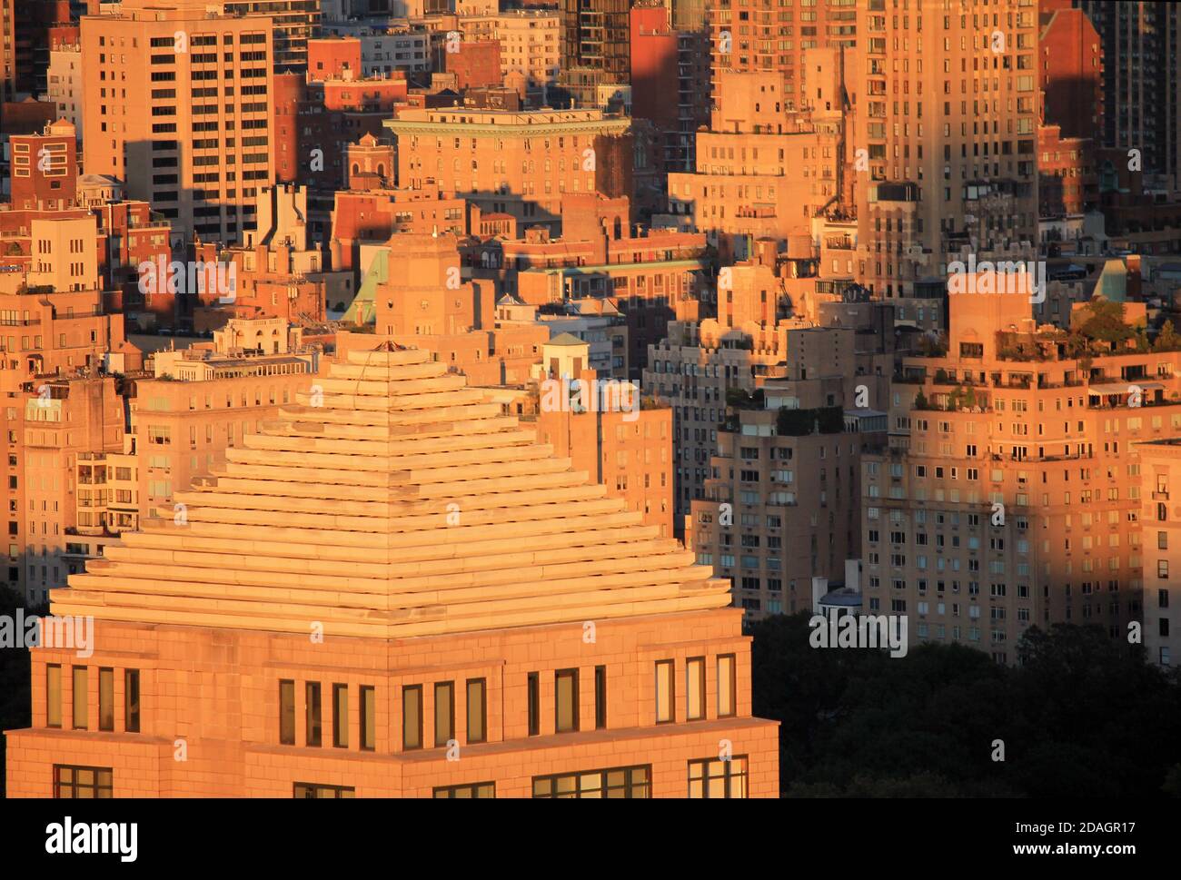 New York Betongebäude rund um den Central Park Stockfoto