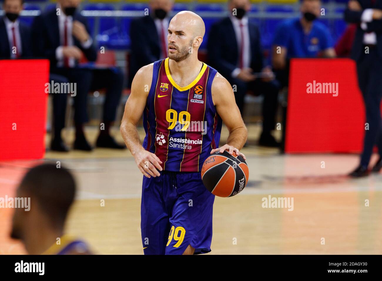 Nick Calathes vom FC Barcelona beim Turkish Airlines EuroLeague Spiel zwischen Fenerbahce im Palau Blaugrana in Barcelona, Spanien. Stockfoto