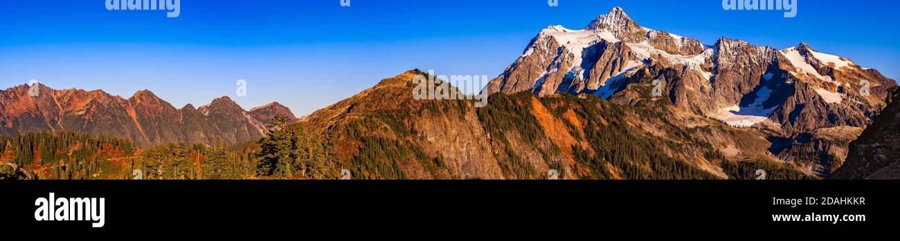 Mt Shuksan in der Cascade Range, North Cascades National Park, in Whatcom County, Washington State Stockfoto