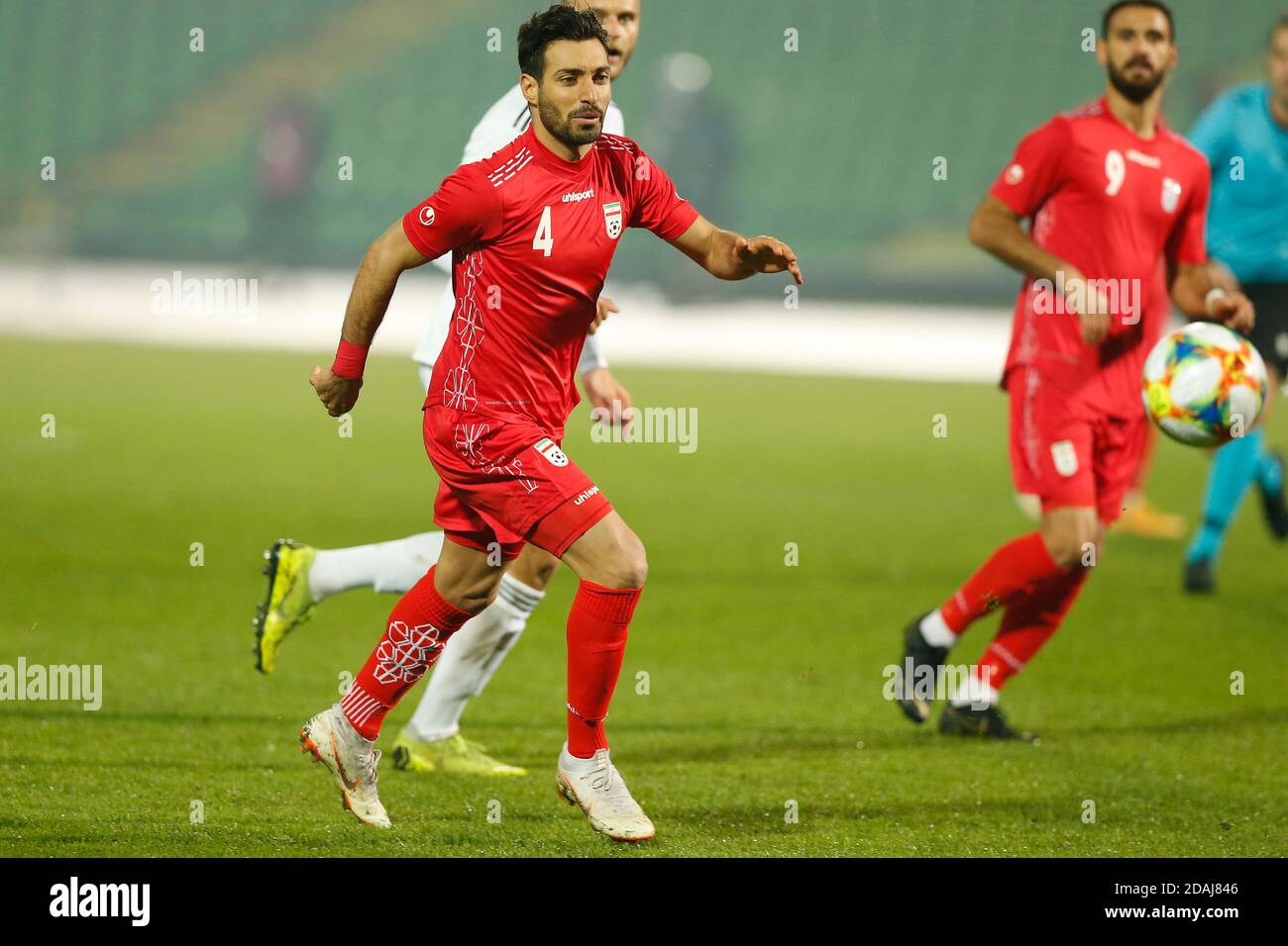 Iranischer Spieler Shoja' Khalilzadeh Kontrollball während eines Freundschaftsspiels Bosnien gegen Iran Sarajevo, Bosnien und Herzegowina, 12, November, 2020. Stockfoto